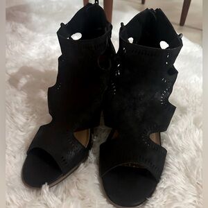 Jellypop Black faux suede open toed booties